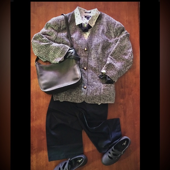 Versatile Friend - Picture 1 of 2